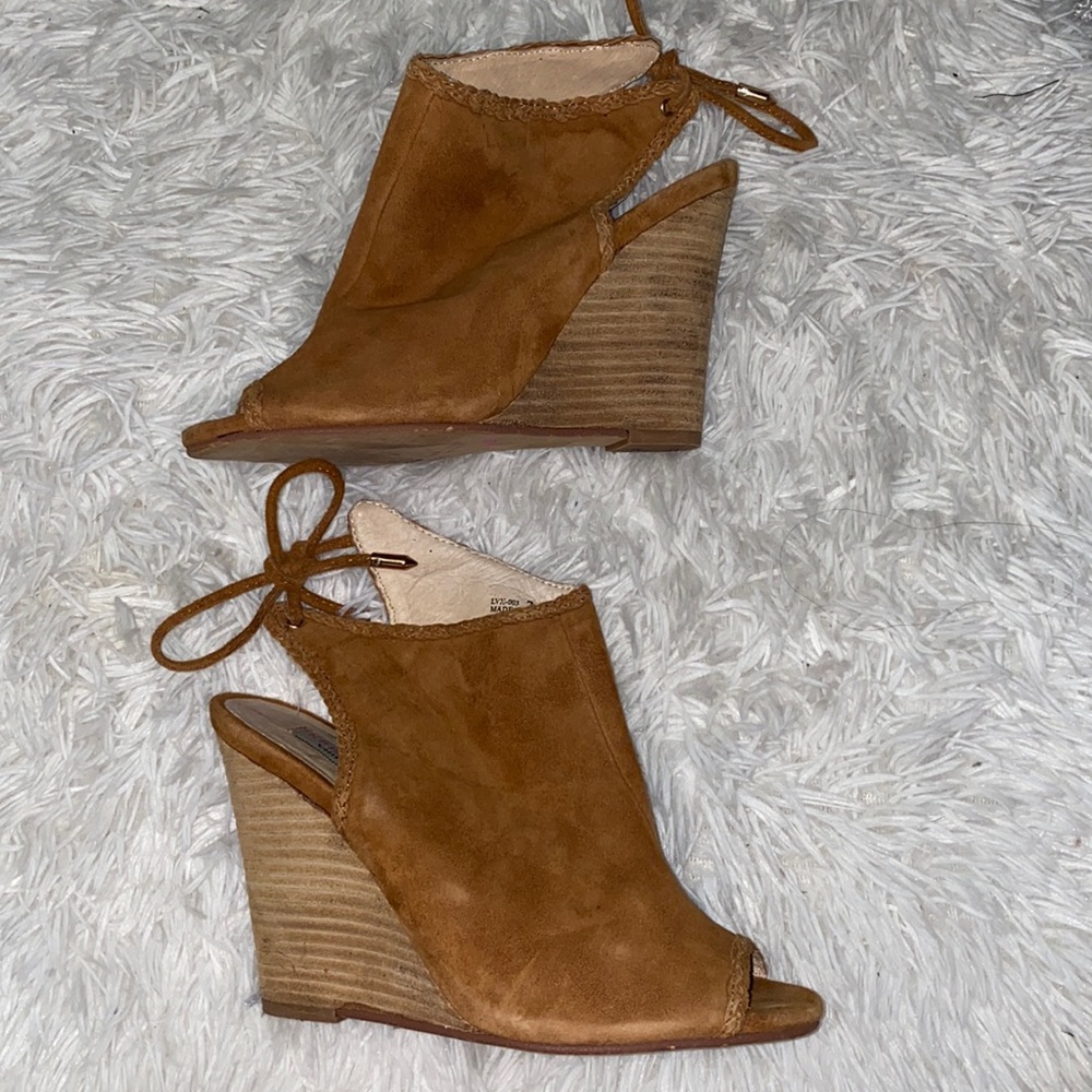Kristin Cavallari / Chinese Laundry Larox Wedge Sandal